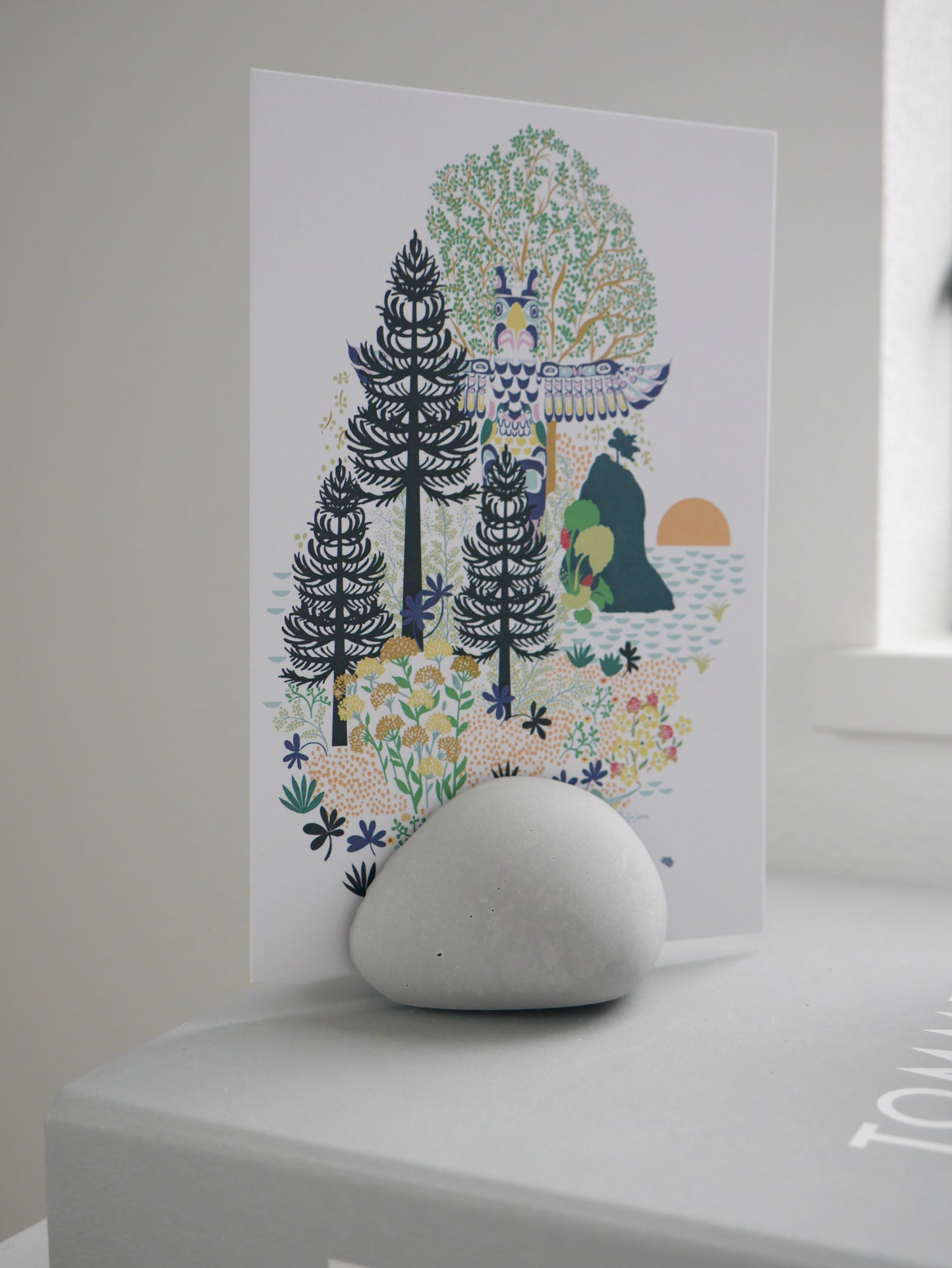 Stone Mold (Magnetic Card Stand)