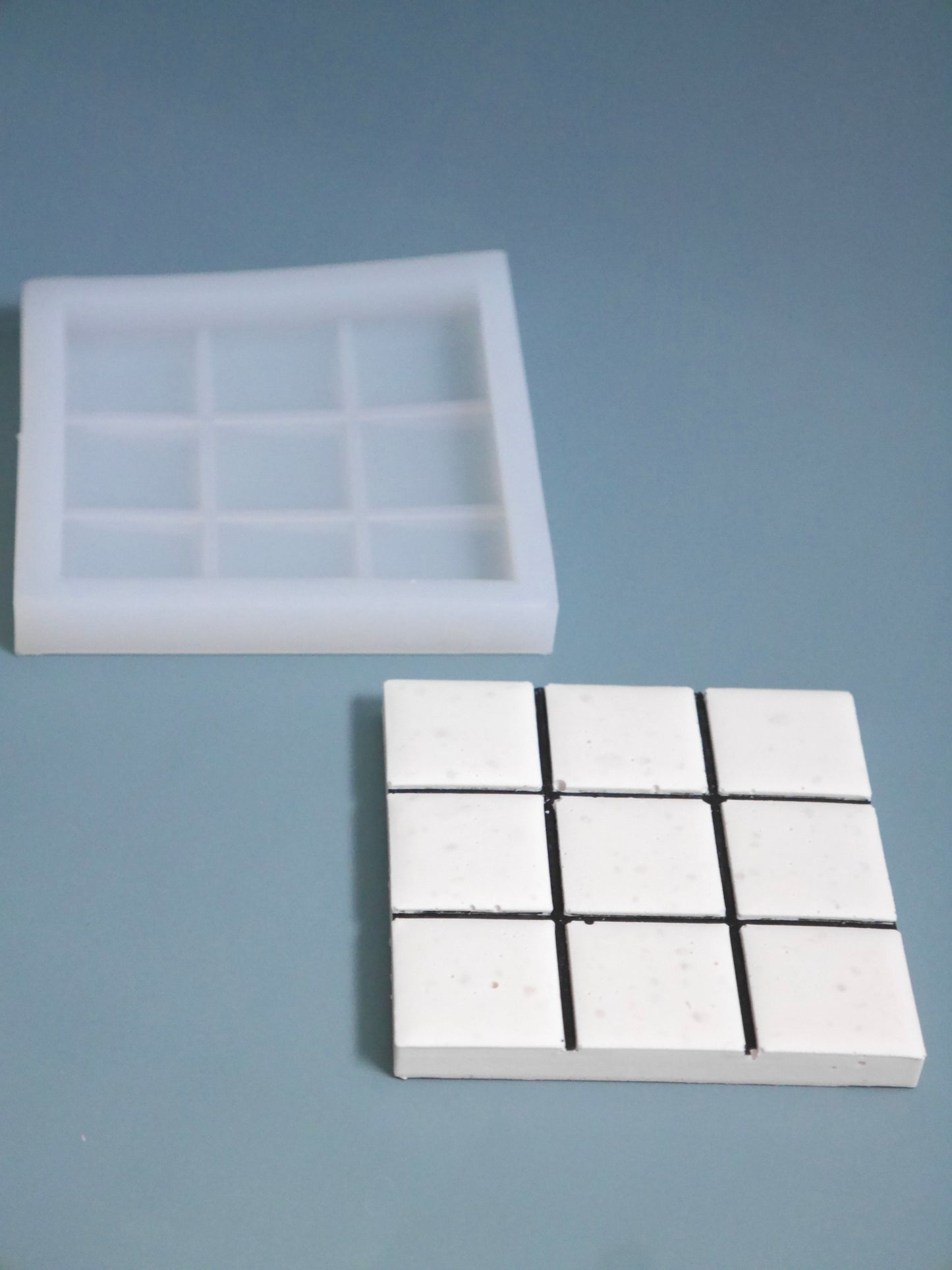 Tile mold M