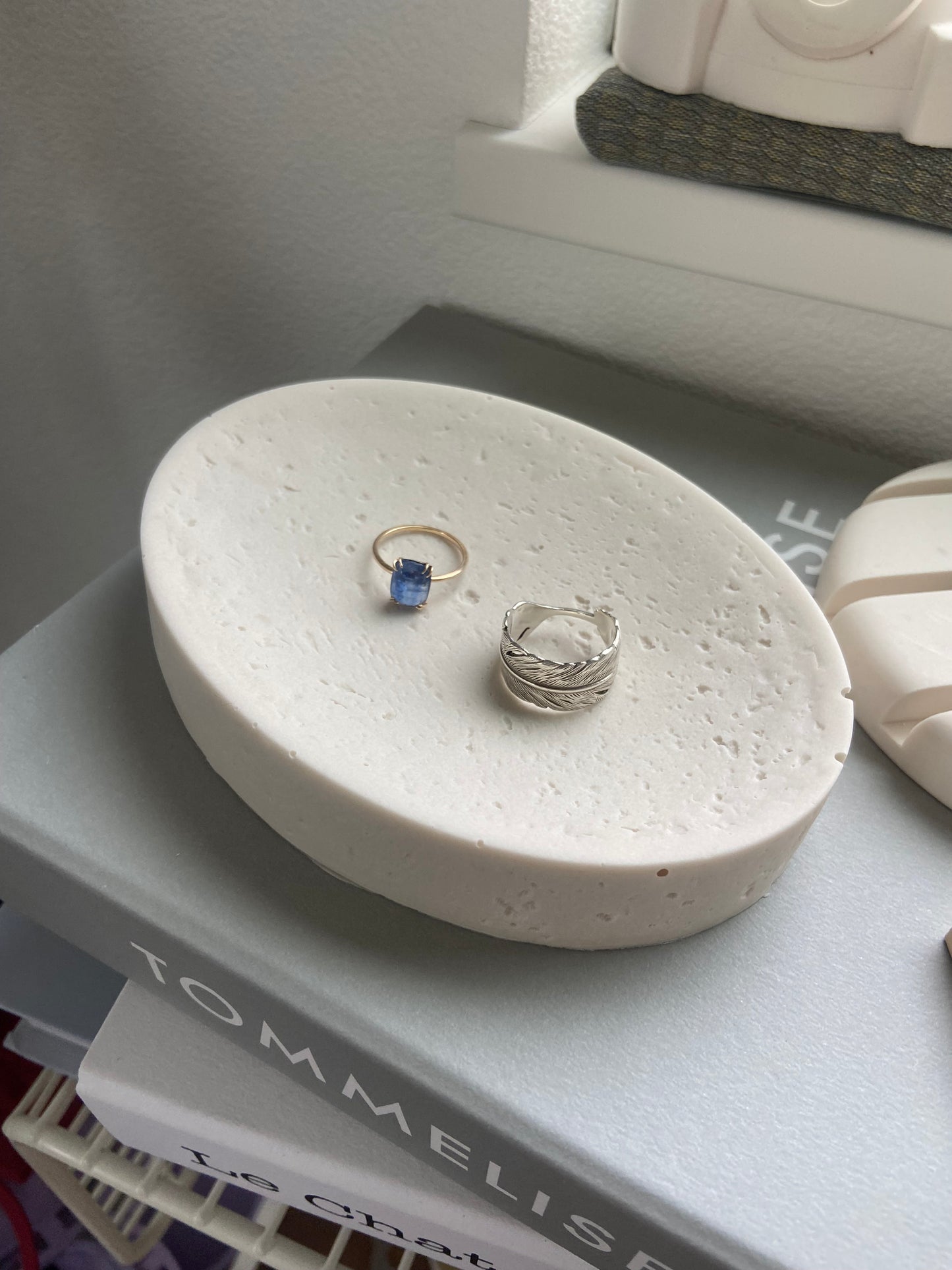Marble-Style Round Tray Mold