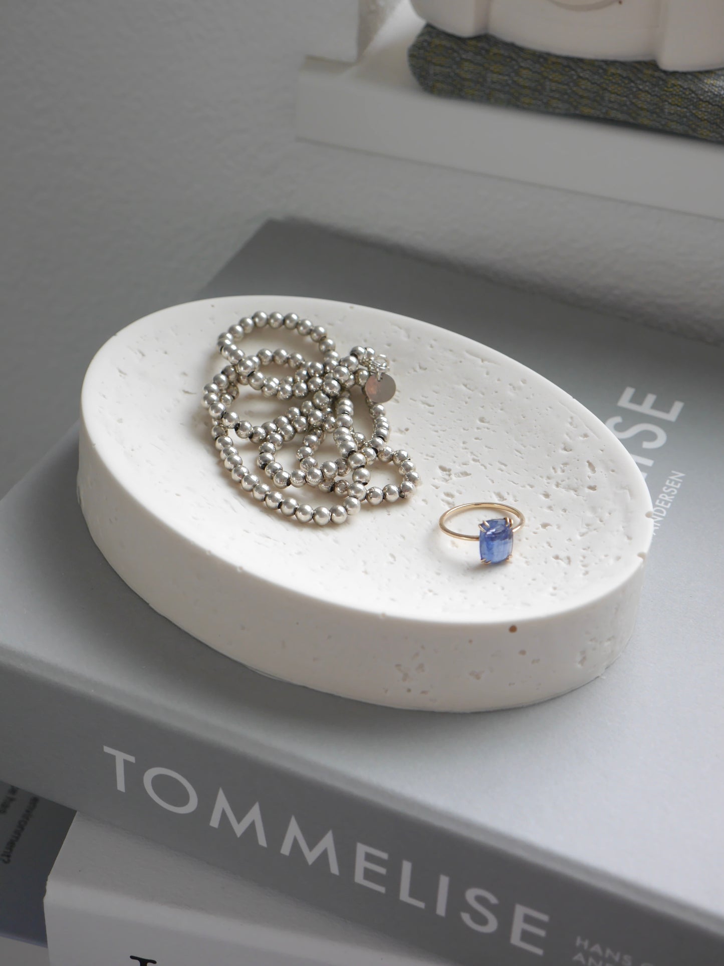 Marble-Style Round Tray Mold