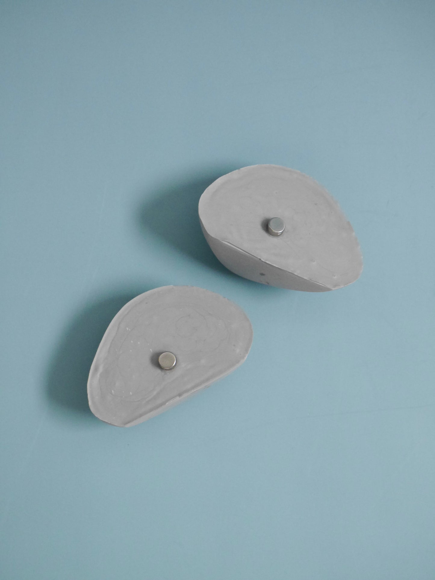 Stone Mold (Magnetic Card Stand)