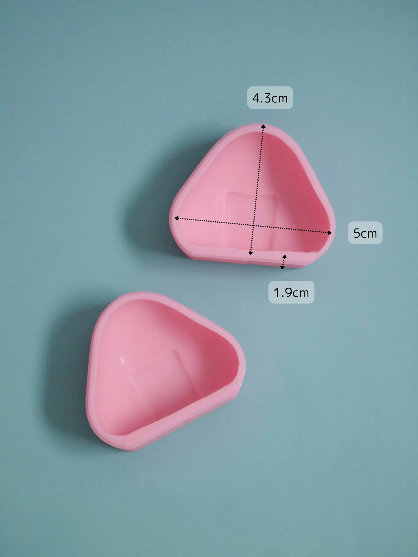 Onigiri Mold (Magnetic Card Stand)
