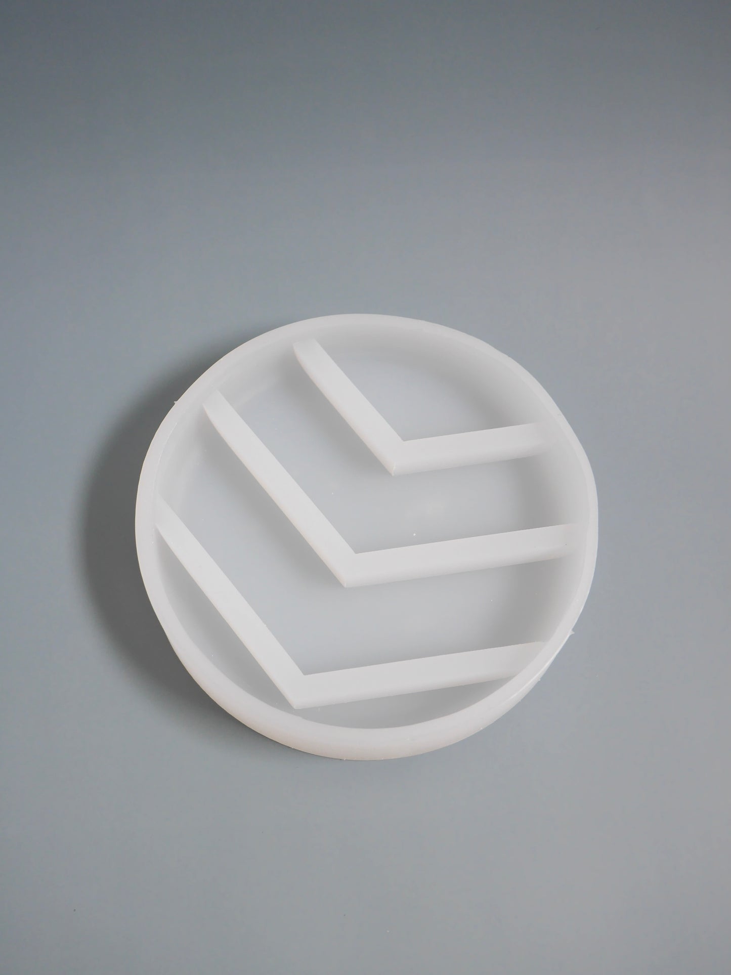 Circle V-Shape Ring Holder Mold