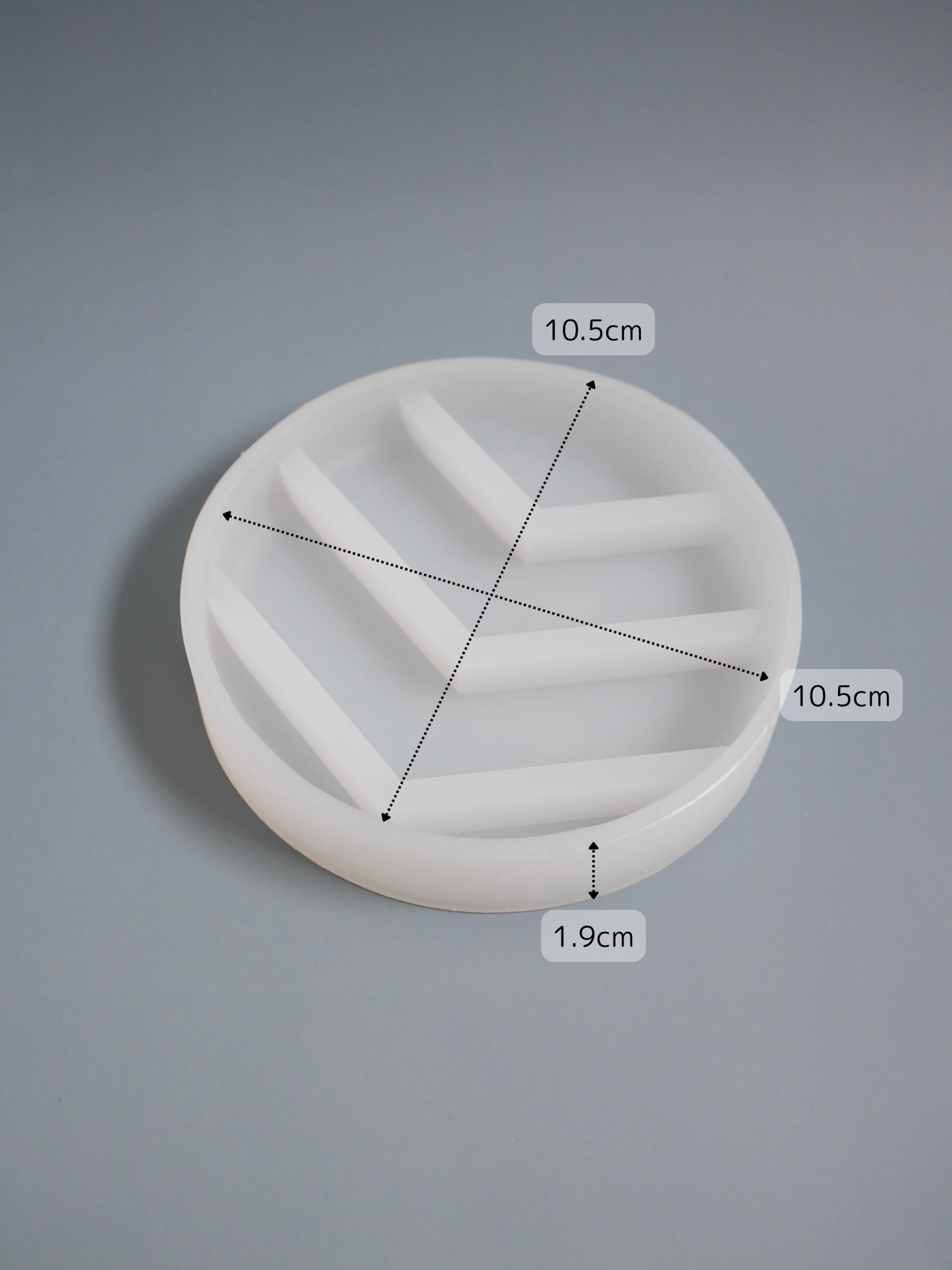 Circle V-Shape Ring Holder Mold